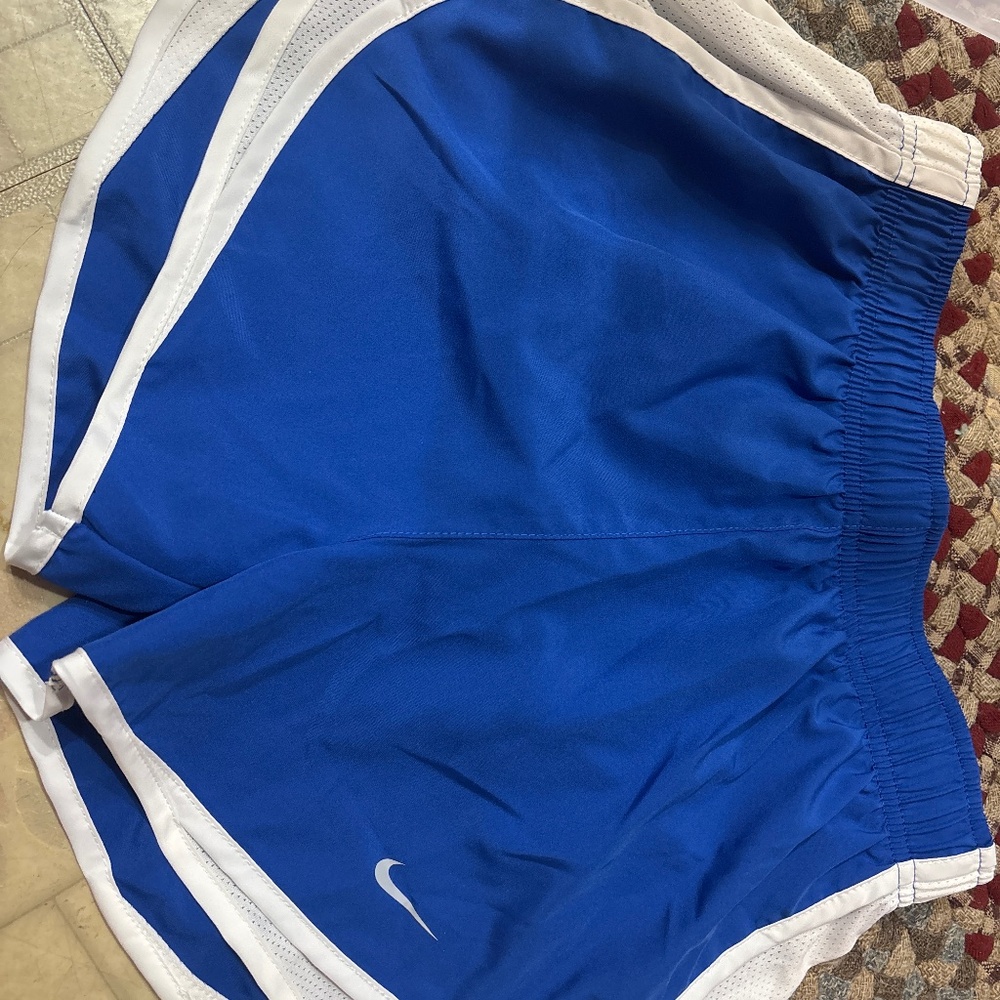 Woman’s Nike dri fit shorts
